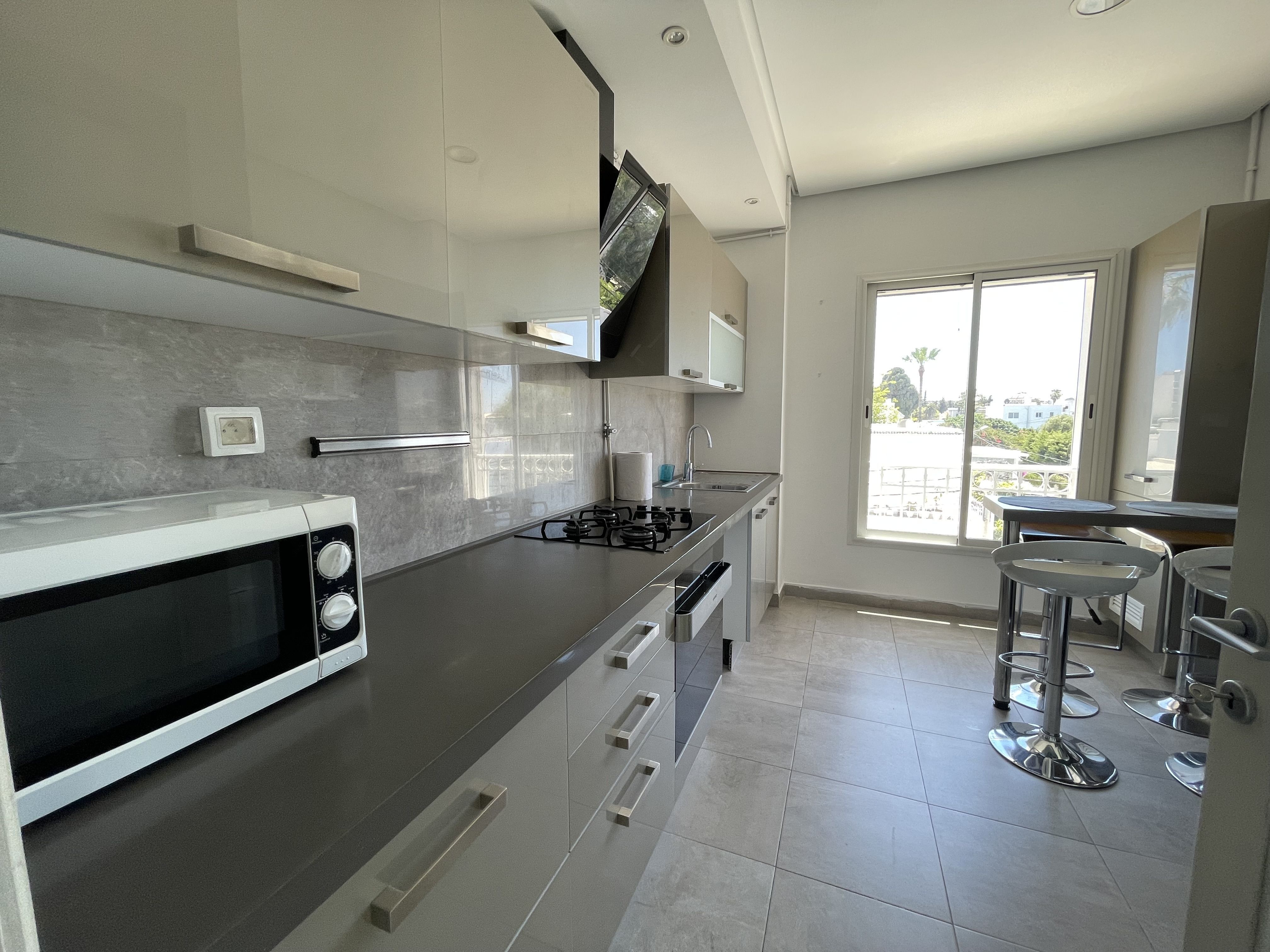 Appartement S+3 Meublé